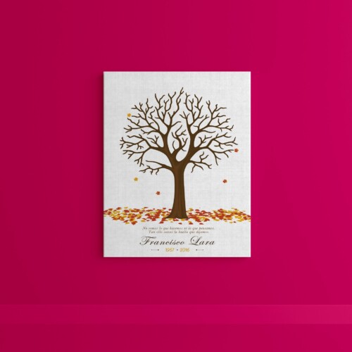 Árbol de huellas con hojitos sobre el suelo para celebrar momentos especiales como Jubilación, Posadas, Eventos corporativos y más